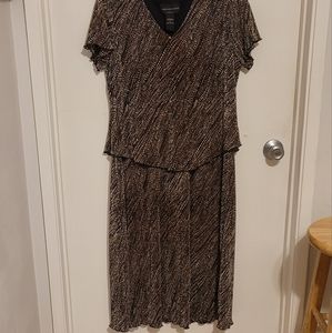 Women's Dress - Size 12 Petite - Short Sleeve